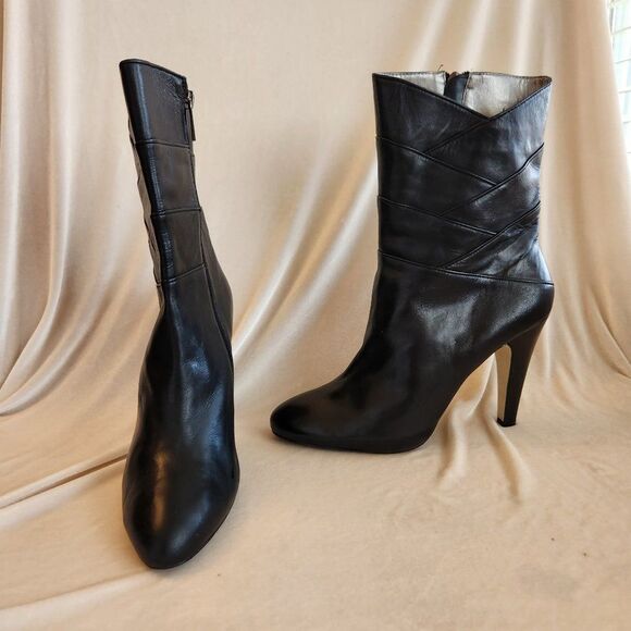 Adrienne Vittadini boots_ black _ Leather - Picture 1 of 5